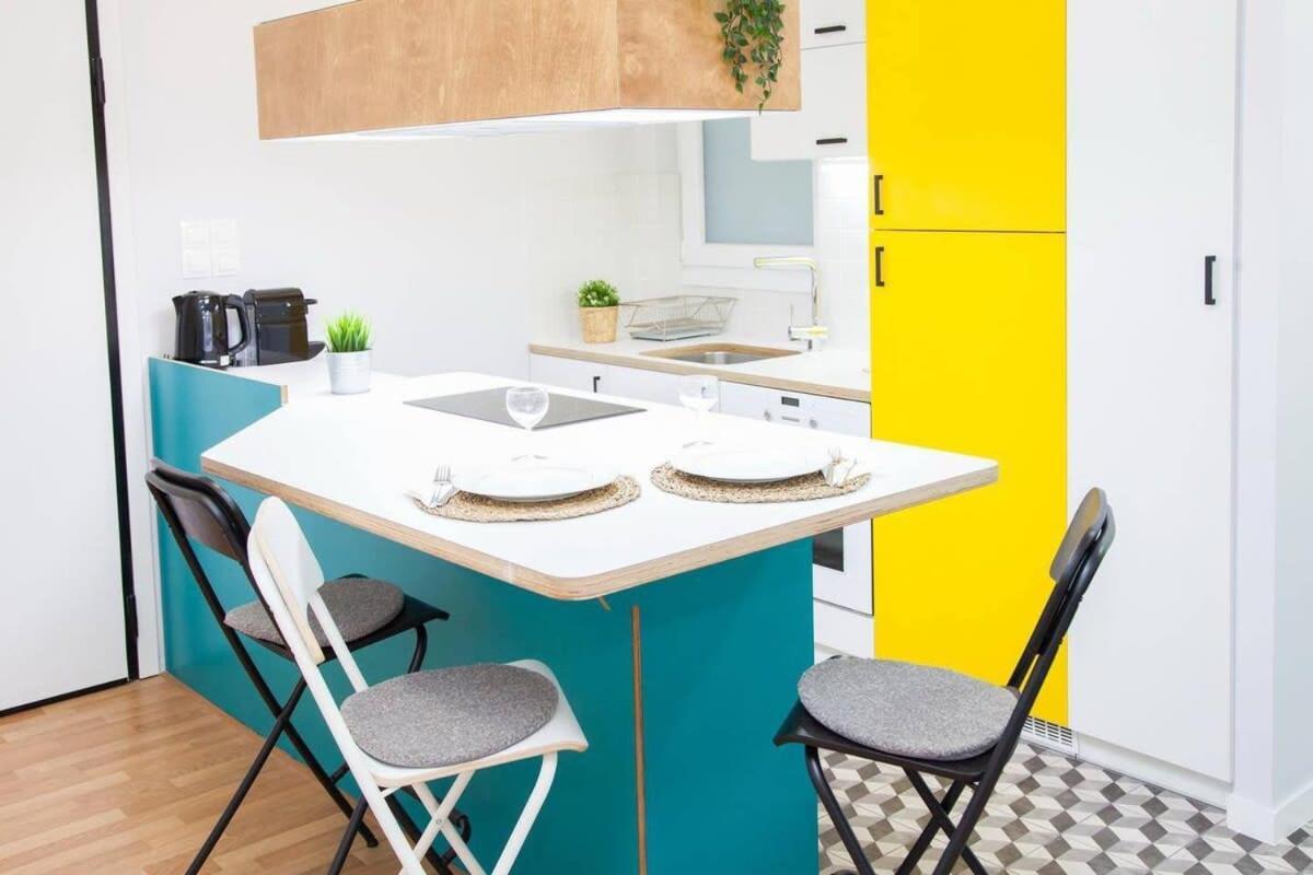 Fully Renovated, Modern Beauty In Central Athens! *